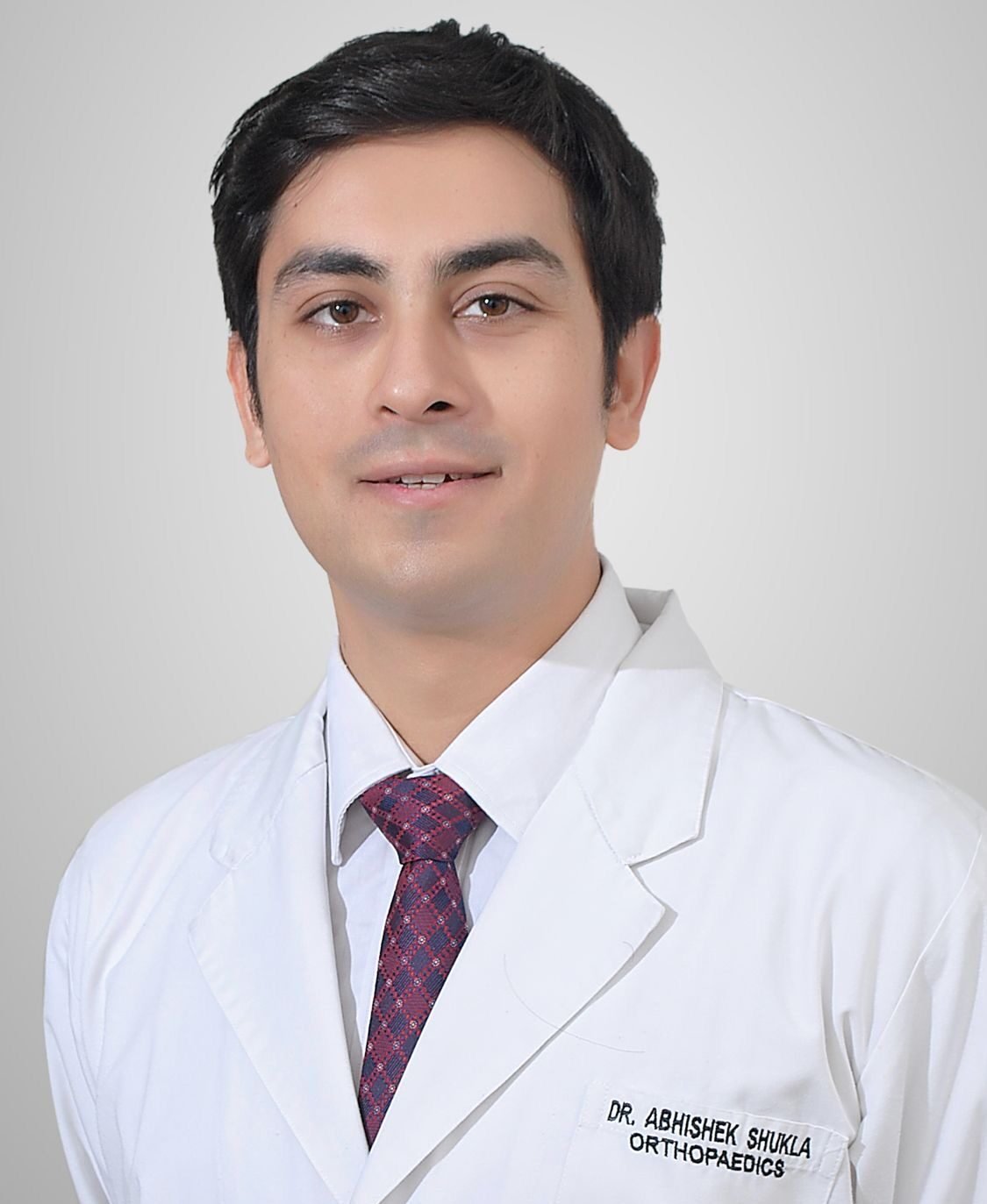 Dr. Abhishek Shukla, orthopaedic and joint replacement surgeon at Sama Hospital, South Delhi